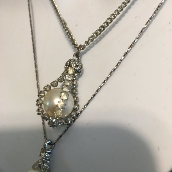 (2) Timeless Vintage Faux Pearl and Diamond Heirloom Necklaces, So Pretty! - Picture 4 of 7